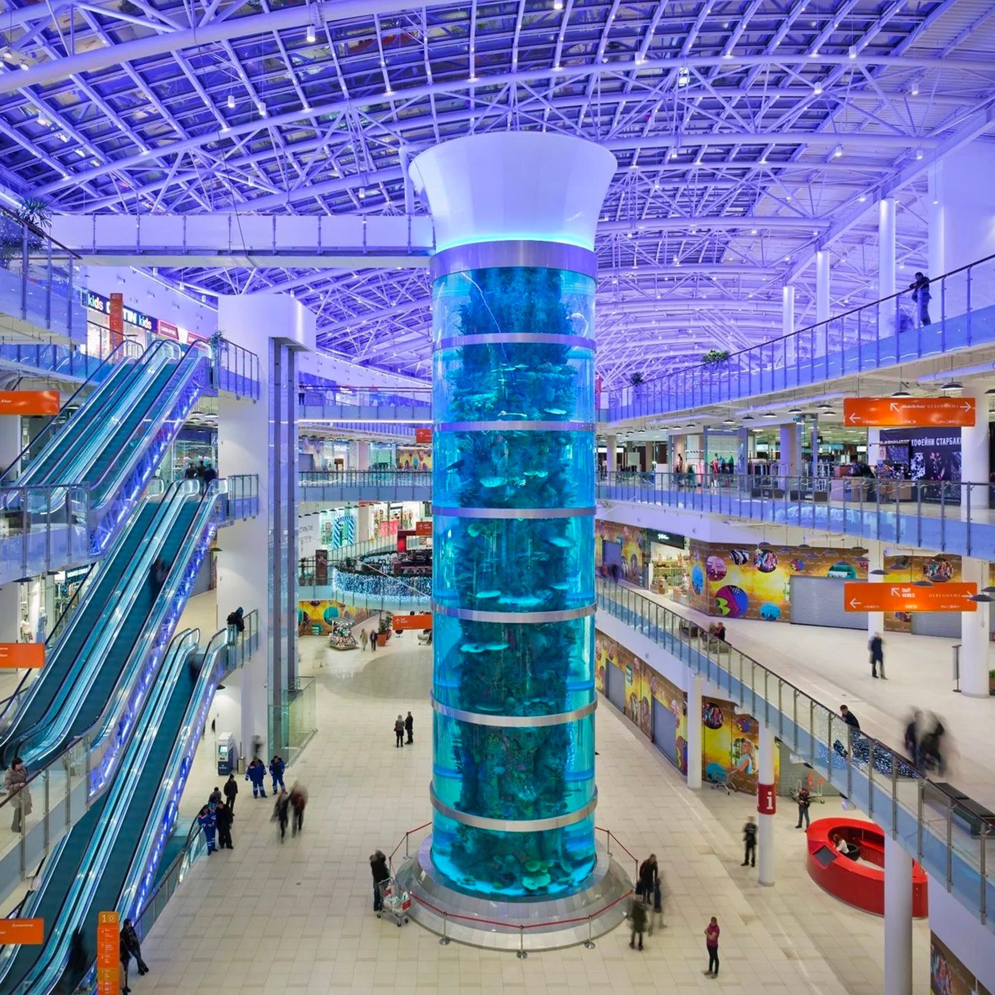 Shopping Mall Aquariums Are Enhancing Future Retail