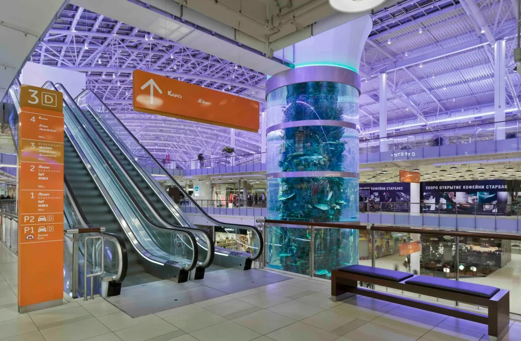 Aviapark Aquarium Mall escalators